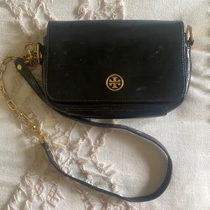 Tory Burch shoulder bag with gold chain